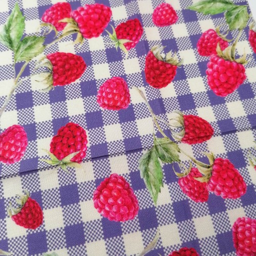 50/1 Poplin Fabric Raspberry Printed PPL0023